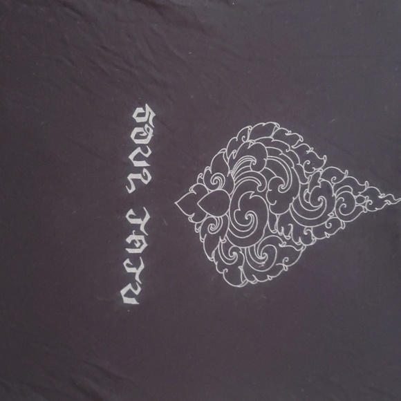 A one of a kind crafted  shirt - Picture 2 of 2